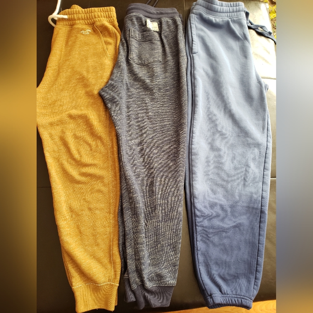 3 pair men's small sweatpants